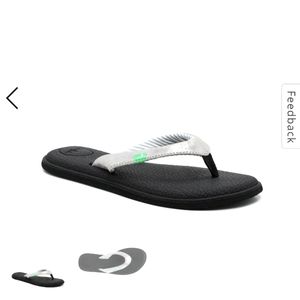NEW Sanuk sz 8 metallic flip flop